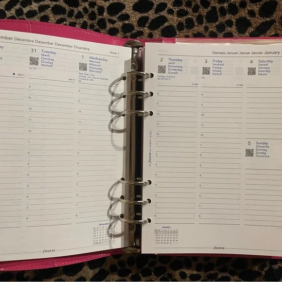 Filofax A5 Domino Patent Hot Pink